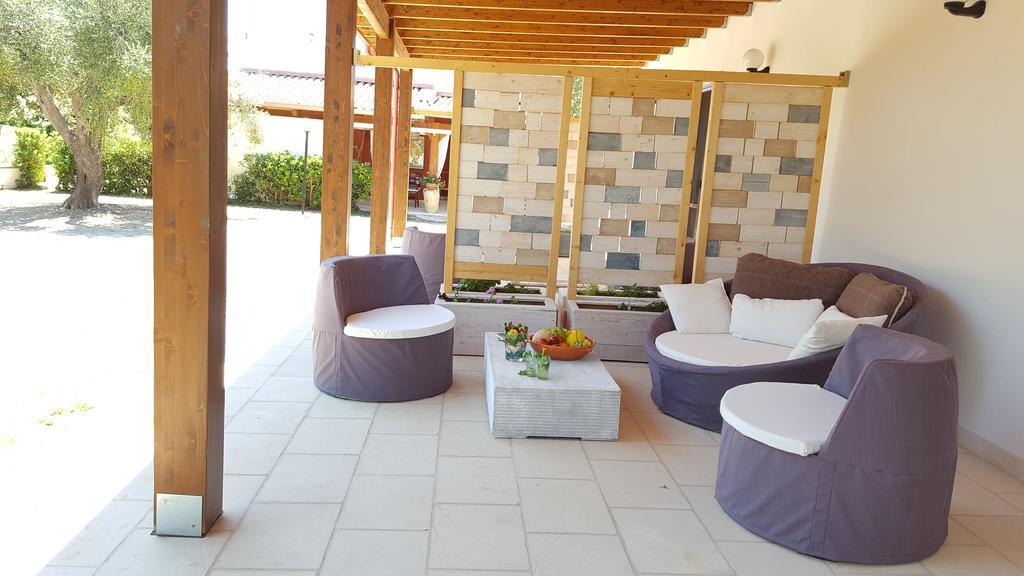 Agriturismo Villa Tommaso Torre dell'Orso Exterior foto